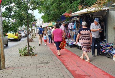 Pățania biciclistei Loredana pe “pista” din Podu Roș